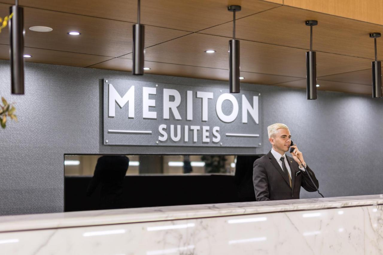 Meriton Suites North Sydney Exterior photo Meriton Suites
