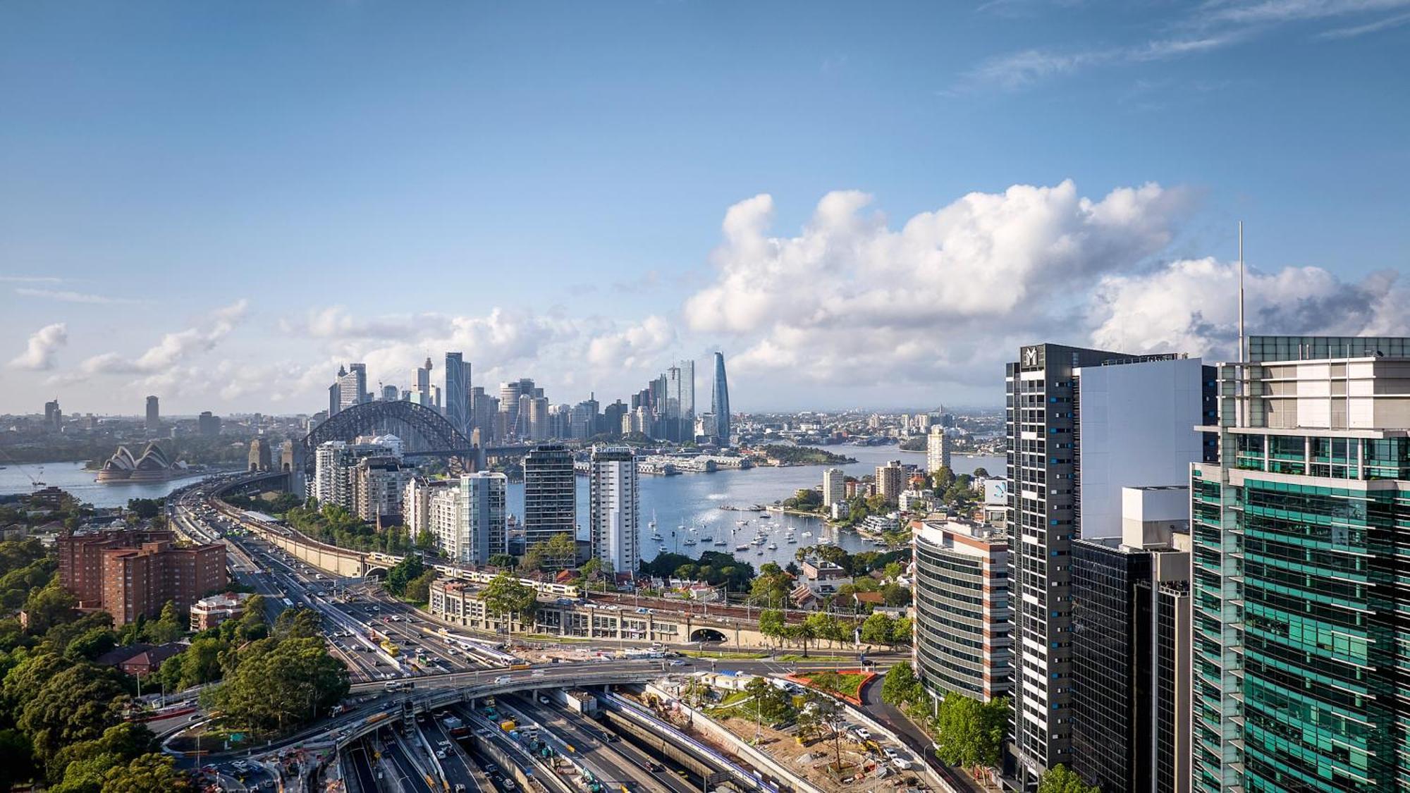 Meriton Suites North Sydney Exterior photo View of the CBD from the west